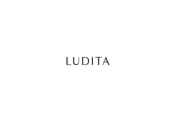 10% Aha, 2% Bha, 1% Vitamin C Regenerating and Pore Tightening Peeling Toner logo